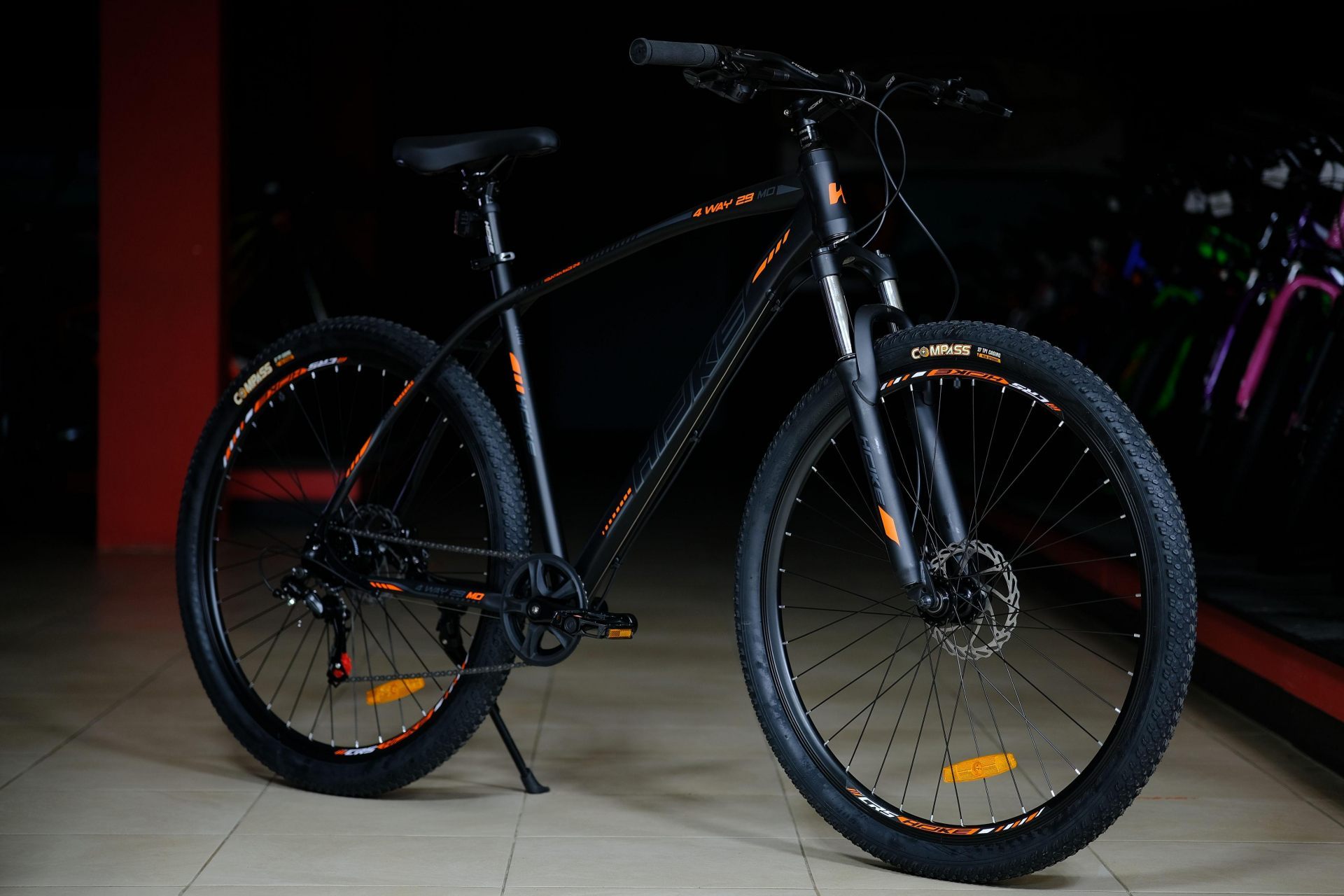 Велосипед HOKE 4 Way 29 HD матовый чёрный-оранжевый 19