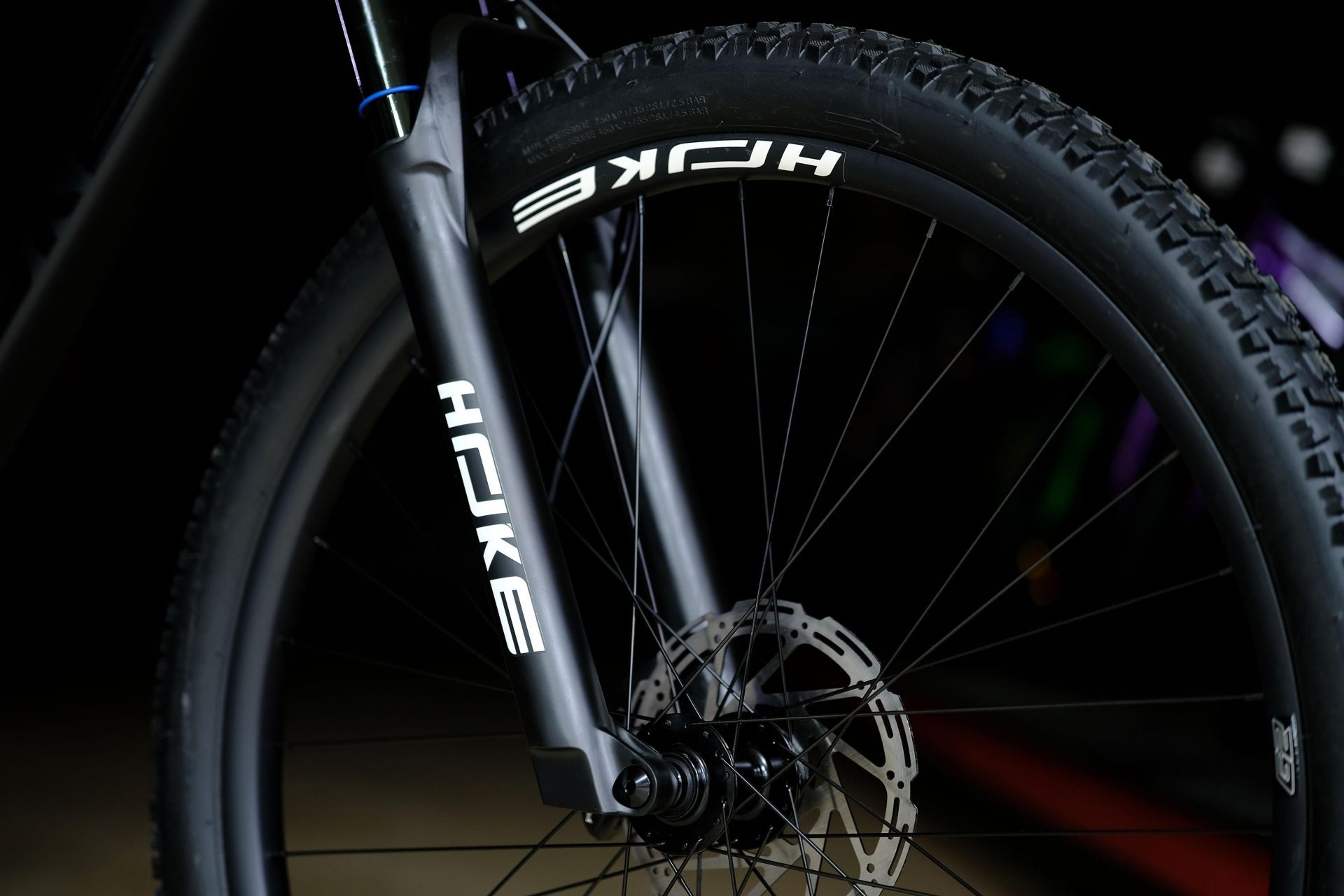 Обод 29 двойной усиленный ширина 36 mm, втулки алюминиевые на промах и осях HOKE 11 Way 29 HD матовый чёрный-серый 23